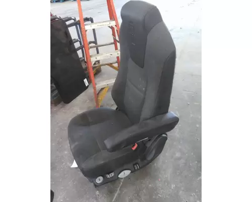 KENWORTH T880 SEAT, FRONT