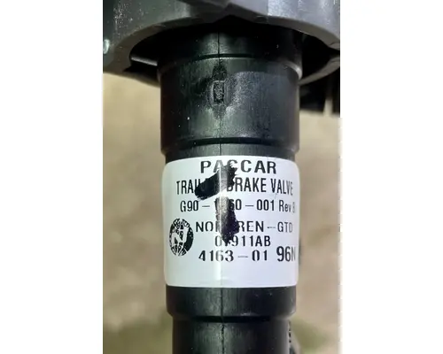 KENWORTH T880 Switch, misc 