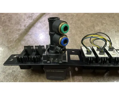 KENWORTH T880 Switch, misc 