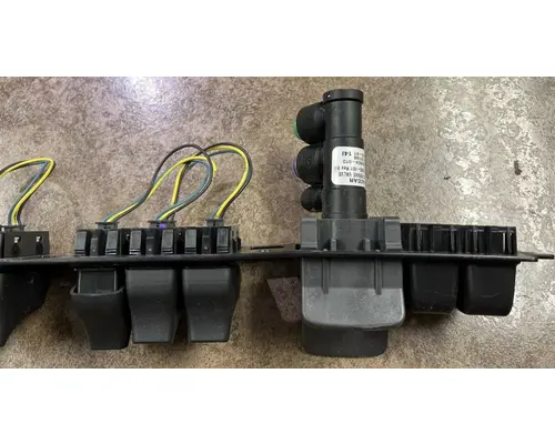 KENWORTH T880 Switch, misc 