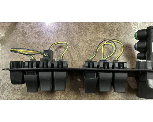 KENWORTH T880 Switch, misc 