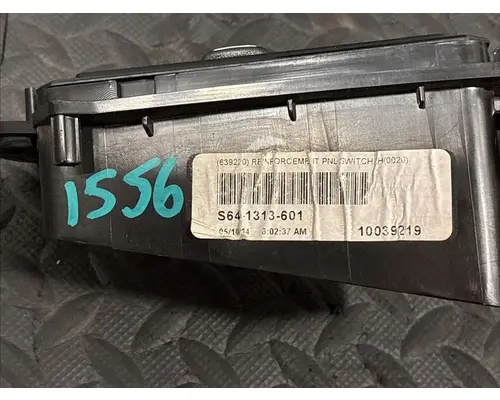 KENWORTH T880 Switch, misc 