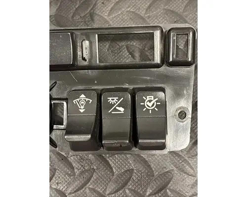 KENWORTH T880 Switch, misc 