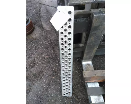 KENWORTH T880 TANK STEP