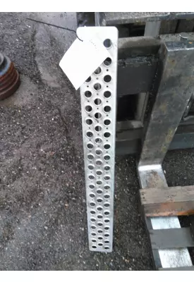 KENWORTH T880 TANK STEP