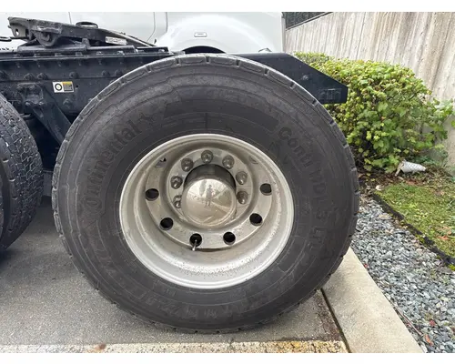 KENWORTH T880 Tire and Rim
