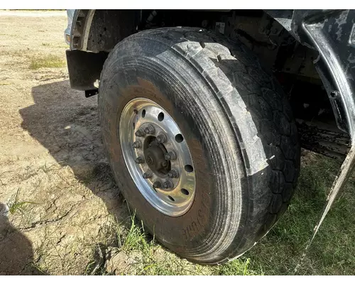 KENWORTH T880 Tire and Rim