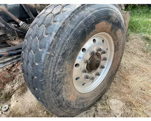 KENWORTH T880 Tire and Rim