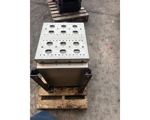 KENWORTH T880 Tool Box