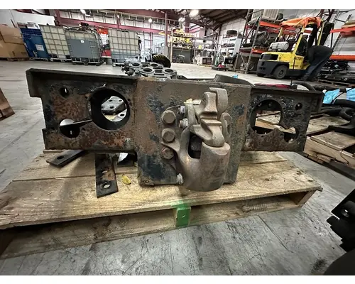 KENWORTH T880 Trailer Hitch