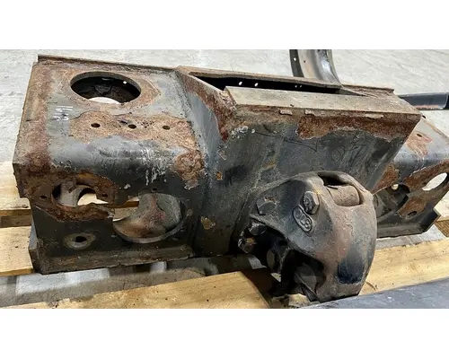 KENWORTH T880 Trailer Hitch
