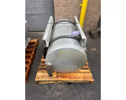 KENWORTH T880 Wet Kit Tank
