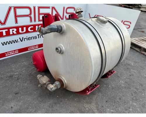KENWORTH T880 Wet Kit Tank