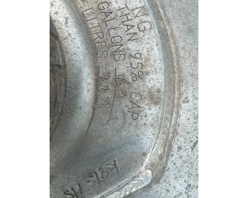 KENWORTH T880 Wet Kit Tank