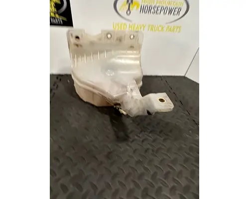 KENWORTH T880 Windshield Washer Reservoir