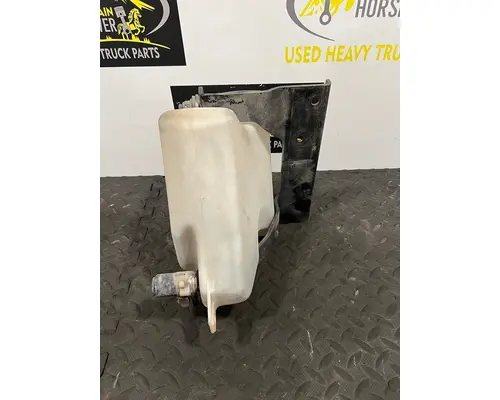 KENWORTH T880 Windshield Washer Reservoir