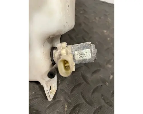 KENWORTH T880 Windshield Washer Reservoir