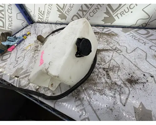 KENWORTH T880 Windshield Washer Reservoir