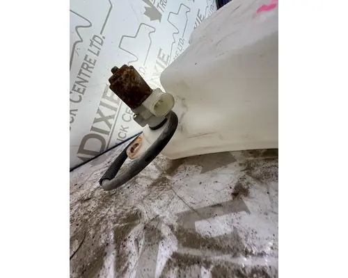KENWORTH T880 Windshield Washer Reservoir