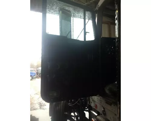 KENWORTH W-900 Door Assembly, Front