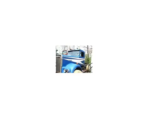 KENWORTH W900A Cab Clip