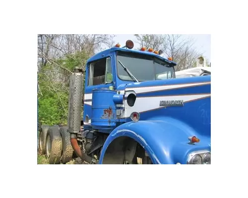 KENWORTH W900A Cab Clip