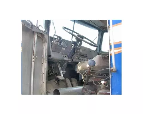 KENWORTH W900A Cab Clip