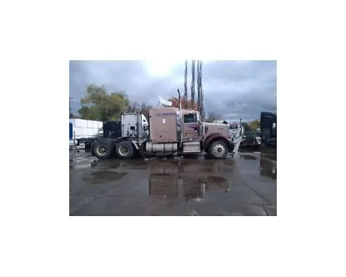KENWORTH W900B Cab