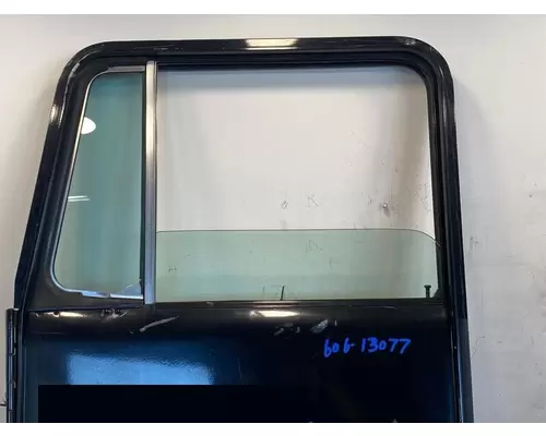 KENWORTH W900B Door Assembly, Front