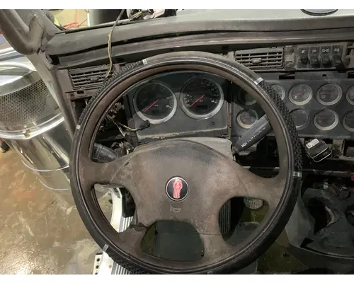 KENWORTH W900L Cab Mount