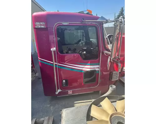 KENWORTH W900L Cab