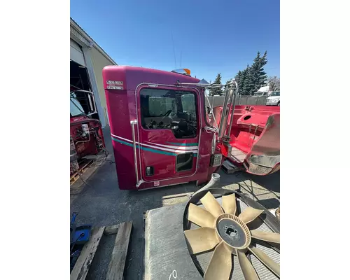 KENWORTH W900L Cab