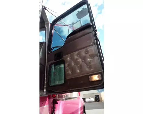 KENWORTH W900L Complete Vehicle