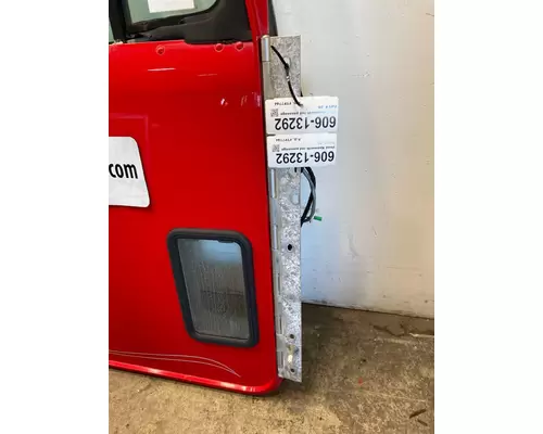 KENWORTH W900L Door Assembly, Front