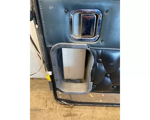 KENWORTH W900L Door Assembly, Front