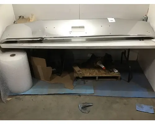 KENWORTH W900S Bumper Assembly, Front