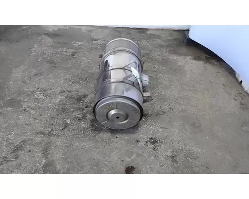 KENWORTH W900 AIR CLEANER