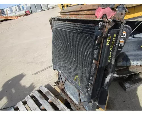 KENWORTH W900 Air Conditioner Condenser