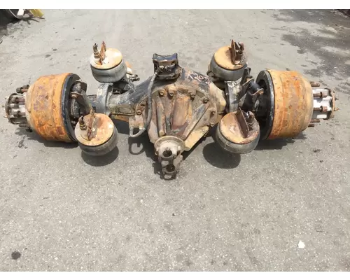 KENWORTH W900 Axle Assembly, Rear