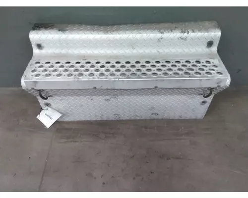 KENWORTH W900 BATTERY BOX STEP