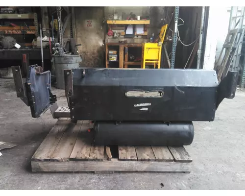 KENWORTH W900 BATTERY BOX