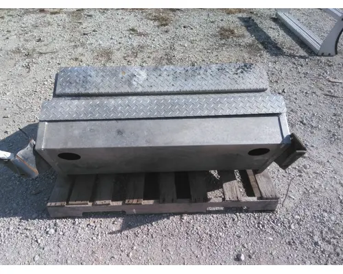 KENWORTH W900 BATTERY BOX