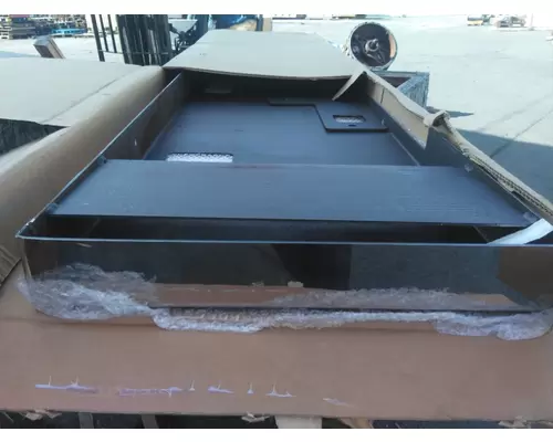 KENWORTH W900 BUMPER ASSEMBLY, FRONT