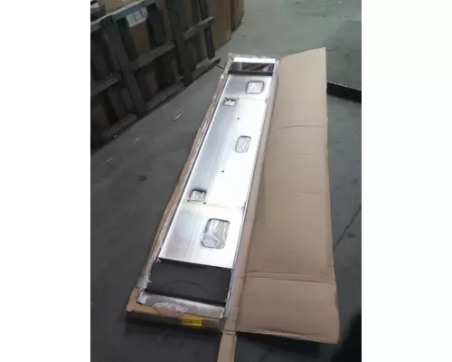 KENWORTH W900 BUMPER ASSEMBLY, FRONT