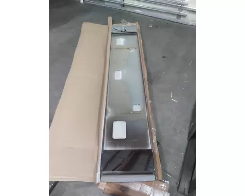 KENWORTH W900 BUMPER ASSEMBLY, FRONT
