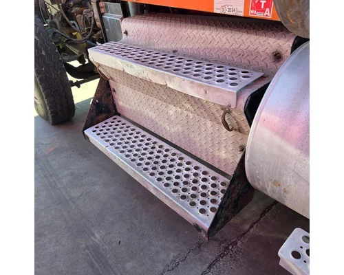 KENWORTH W900 Battery Box