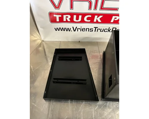 KENWORTH W900 Battery Box