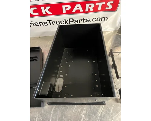 KENWORTH W900 Battery Box
