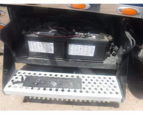 KENWORTH W900 Battery Tray