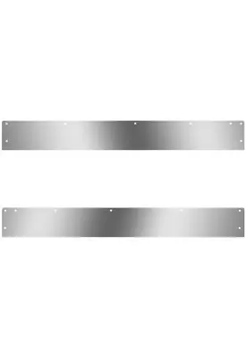 KENWORTH W900 CAB SKIRT/SIDE FAIRING